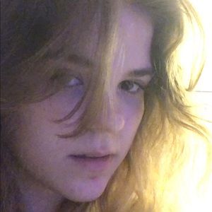 Meet your Posher, Isabella